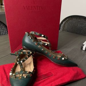 Valentino Garavani Rockstud Ballet Flats